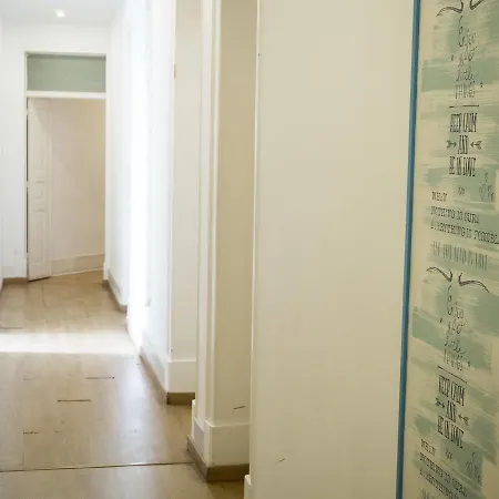 Hostel Aykibom *